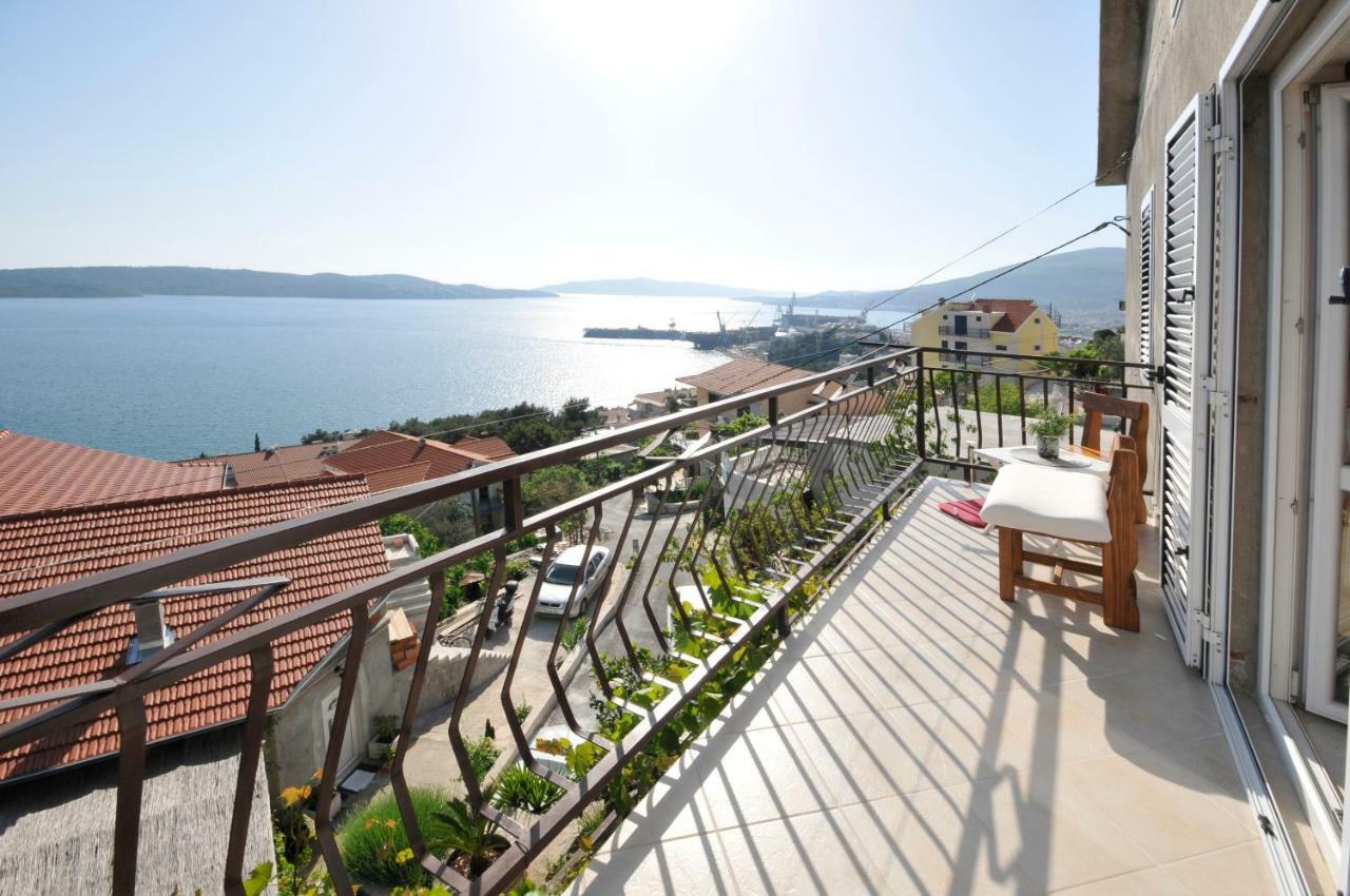 Apartment Ana Трогир Экстерьер фото